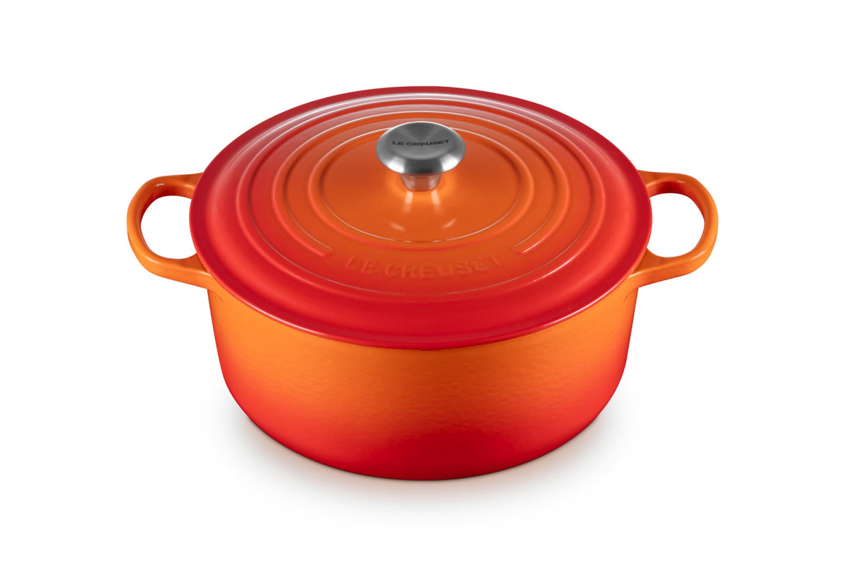 Le Creuset Enameled Cast Iron Signature Round Dutch Oven, 7.25 qt., Caribbean