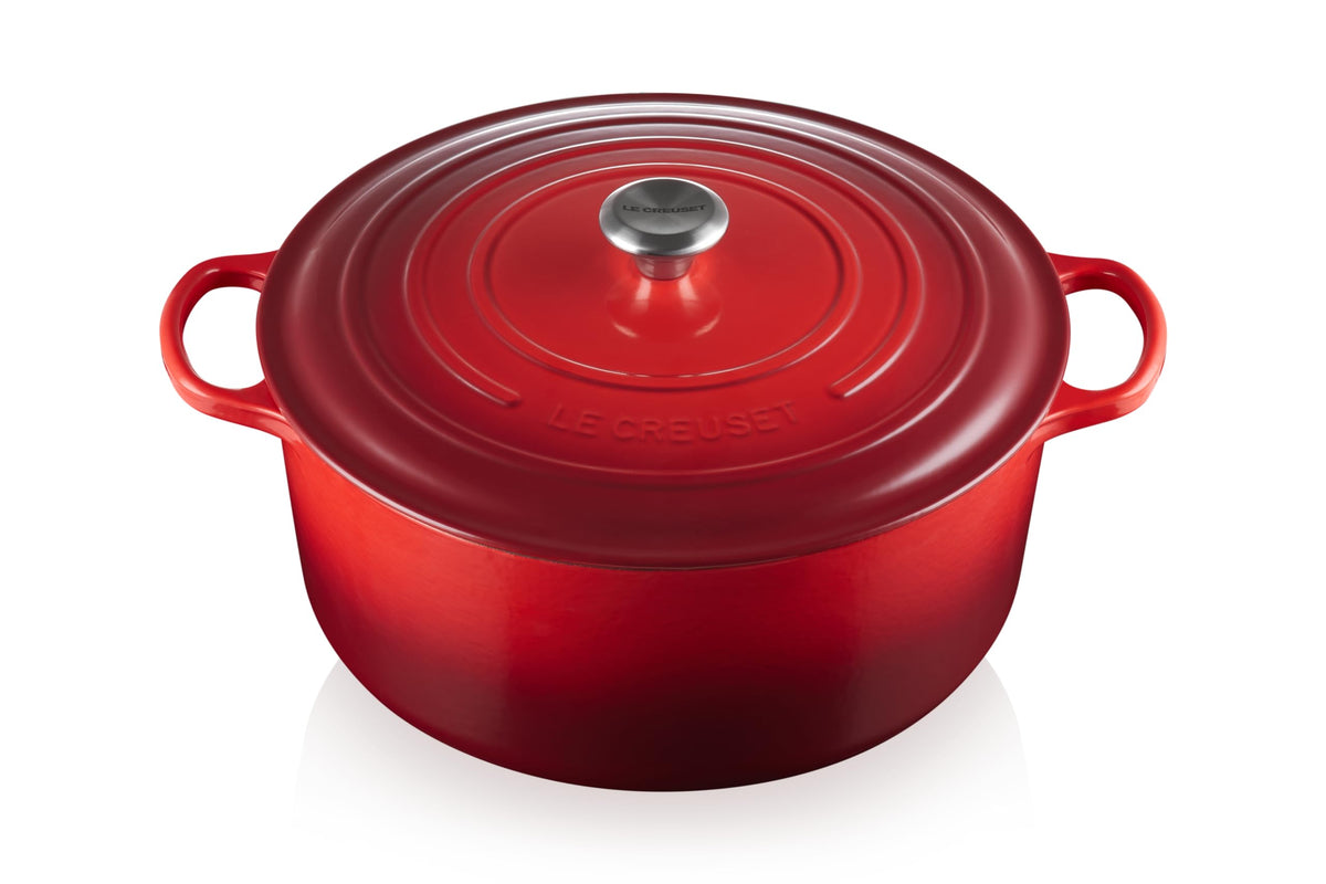 Le Creuset Enameled Cast Iron Signature Round Dutch Oven, 7.25 qt., Caribbean