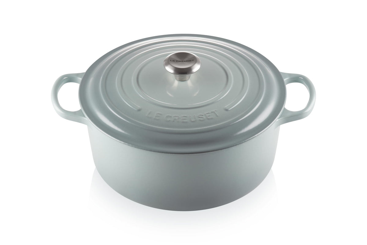 Le Creuset Enameled Cast Iron Signature Round Dutch Oven, 7.25 qt., Caribbean