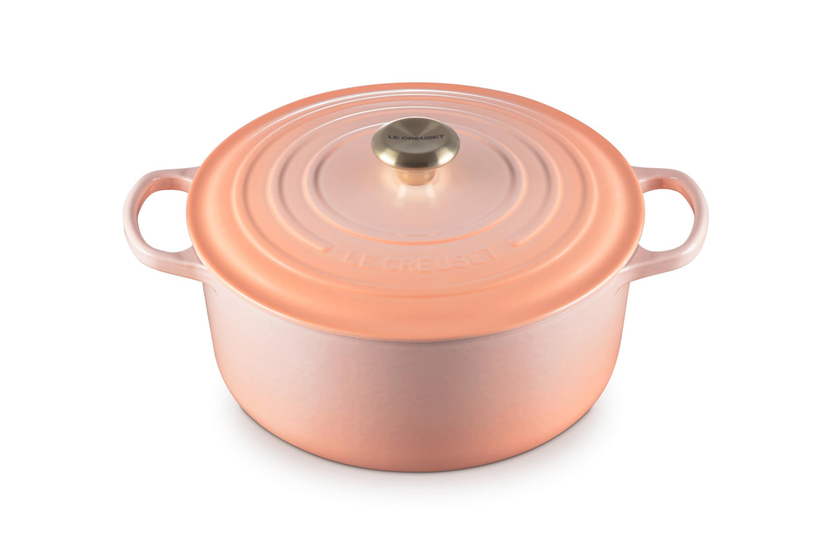 Le Creuset Enameled Cast Iron Signature Round Dutch Oven, 7.25 qt., Caribbean