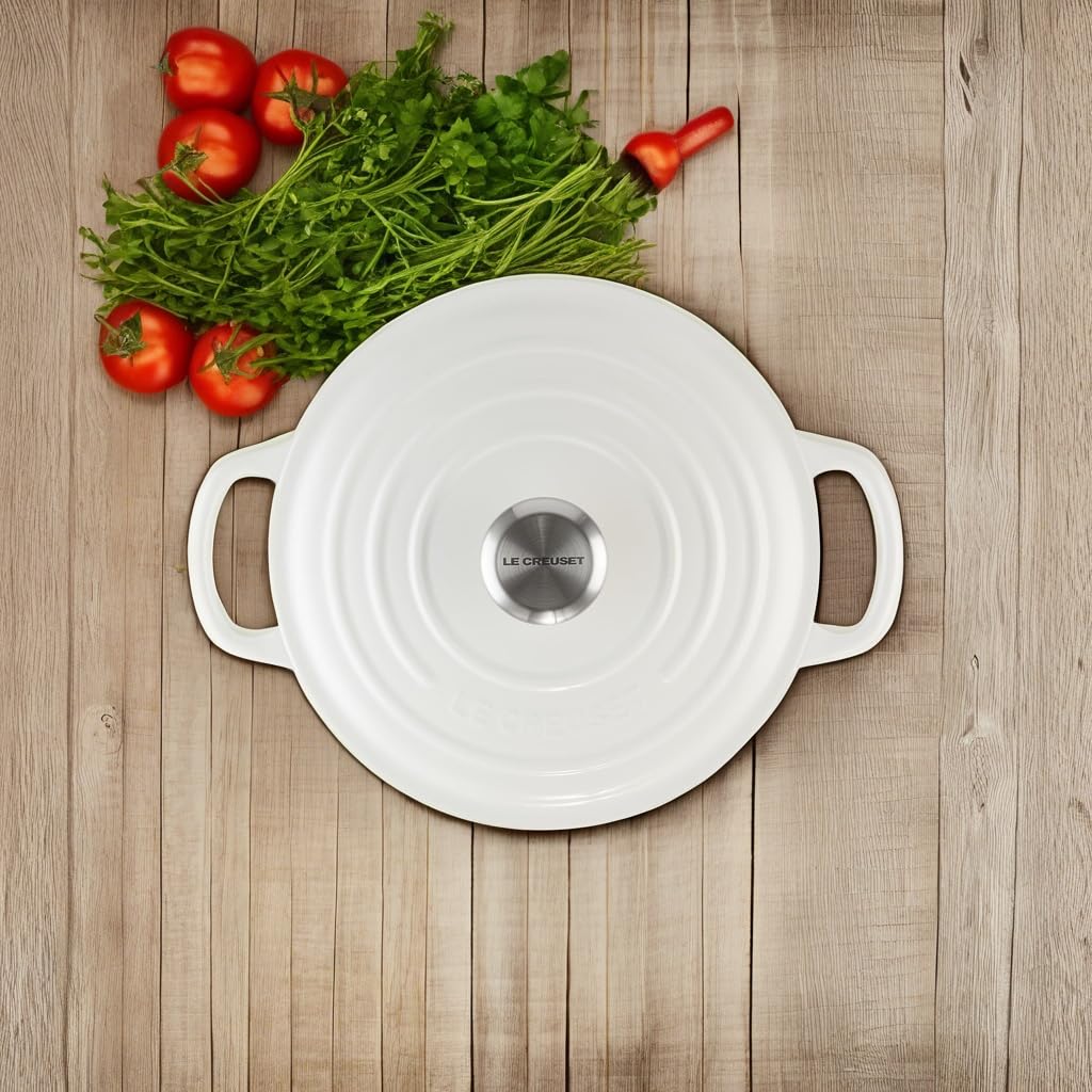 Le Creuset Enameled Cast Iron Signature Round Dutch Oven, 7.25 qt., Caribbean