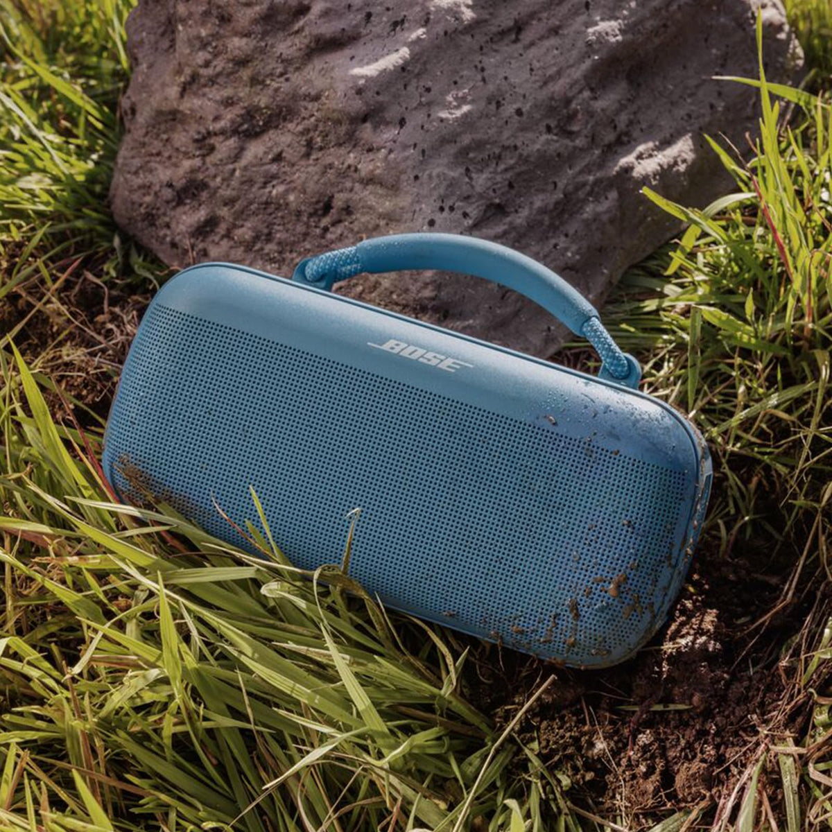 Bose SoundLink Max Bluetooth Speaker - Portable Wireless Party Speaker, IP67 Waterproof, Rope Handle, Up to 20 Hours of Playtime, USB-C, Built-in