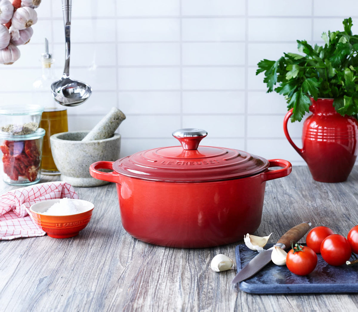 Le Creuset Enameled Cast Iron Signature Round Dutch Oven, 7.25 qt., Licorice