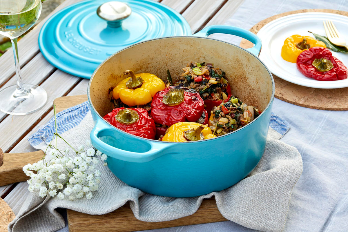 Le Creuset Enameled Cast Iron Signature Round Dutch Oven, 7.25 qt., Caribbean