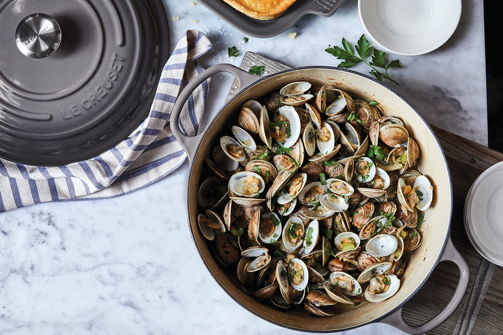 Le Creuset Enameled Cast Iron Signature Round Dutch Oven, 7.25 qt., Licorice